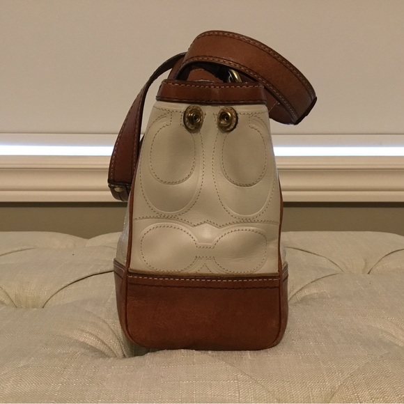 Genuine Vintage Coach Hampton Embossed Leather Satchel - Cream with Pecan Trim - Picture 6 of 13